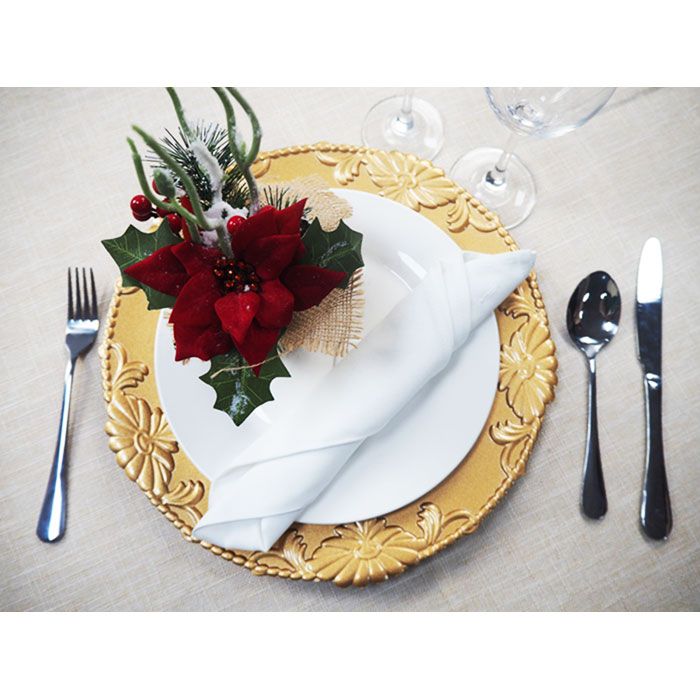 Christmas Flower Plastic Plates for Pretty Dinnerware Ideas